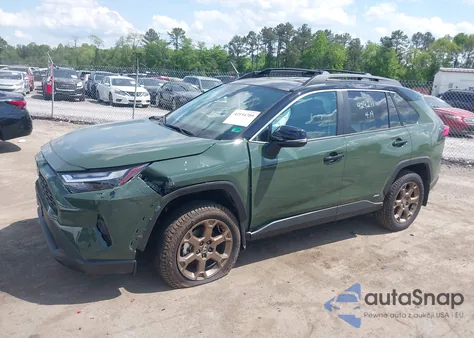2025 Toyota Rav4 Hybrid Woodland Edition z USA, uszkodzony, nr VIN 2T3UWRFV1SW275883